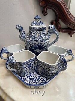 Vintage Oriental Blue/White Dragon Design Porcelain Tea Pot Set