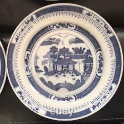 Vintge Chinese Blue and White Plate Set